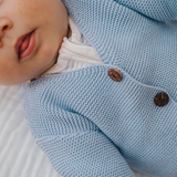 Ren blå cardigan med knapper